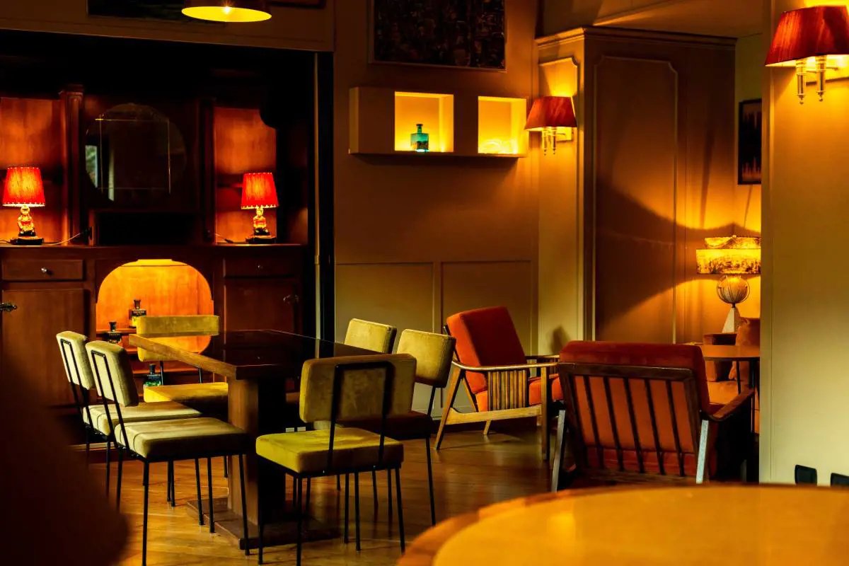 1743092154-casa-camperio-bar-room
